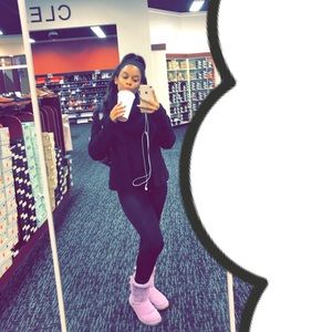 Meet your Posher, Brianna